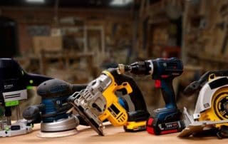 Masine za obradu drveta u stolarskoj radionici